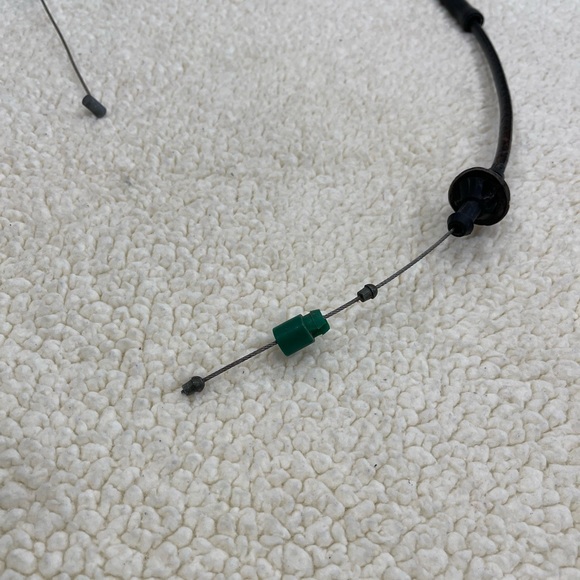 Chevrolet Silverado 1500 GMC Sierra Throttle Body Cable 4.3L 15038820 Accelerato - Picture 4 of 9